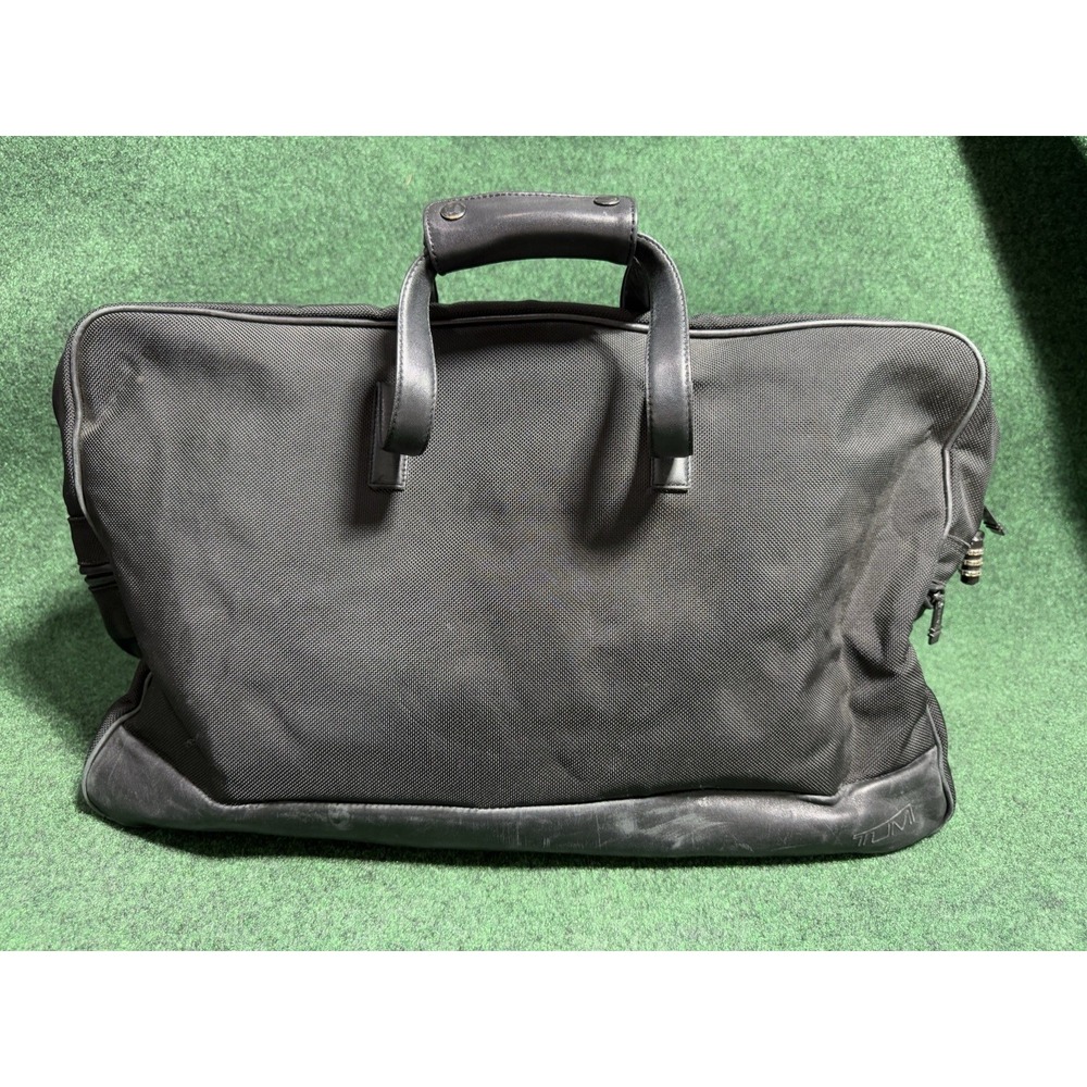 Tumi Boston Duffle Nylon Weekender Carry On Soft Duffle Bag‎ 43051D3 NO STRAP